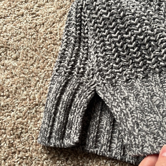 Sweater - Picture 3 of 4